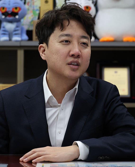 “신·구연금 분리해야… 재정부담 1700조는 과다추계” [정책&인물]  (2026.01.18)