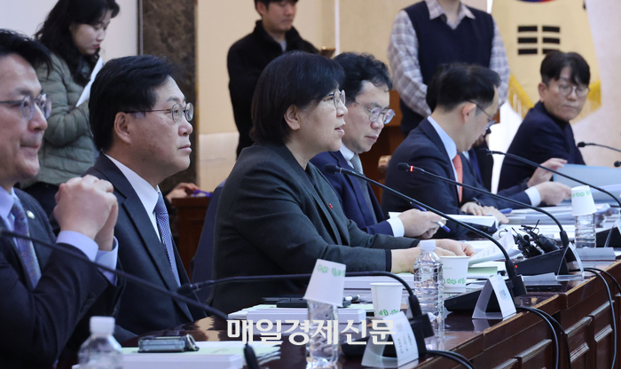 ‘수익률 대박’이면 된거 아니냐고?…독립성·전문성은 갈 길 먼 국민연금 [이은아칼럼] (2026.02.05)