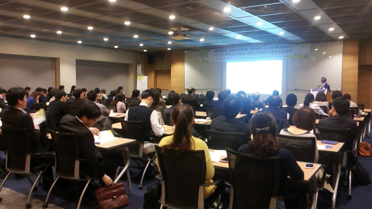 현행 방식 기초연금 도입 적극 반대 (윤석명 센터장. 2014년 4월 17일)